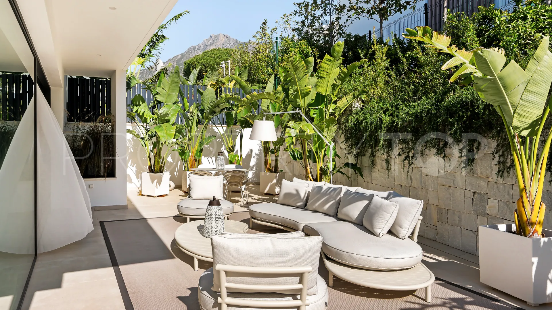 For sale Sierra Blanca villa