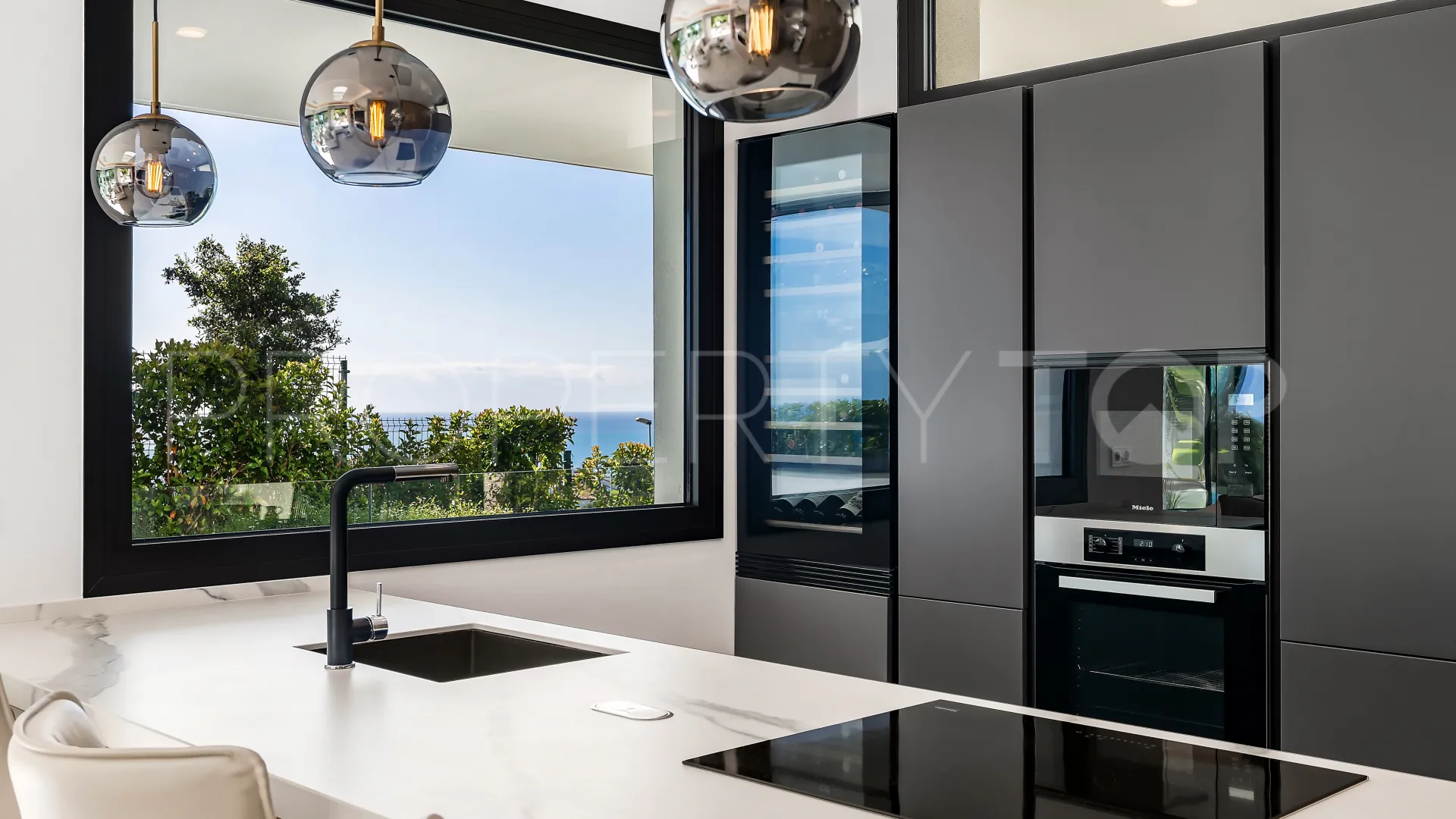 For sale Sierra Blanca villa