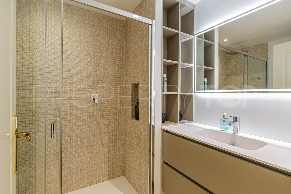 For sale ground floor apartment in La Quinta with 3 bedrooms