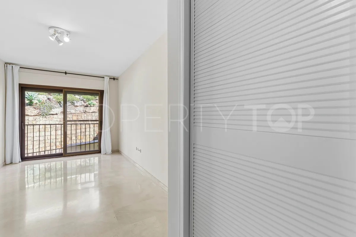 Apartment for sale in Los Arqueros with 4 bedrooms