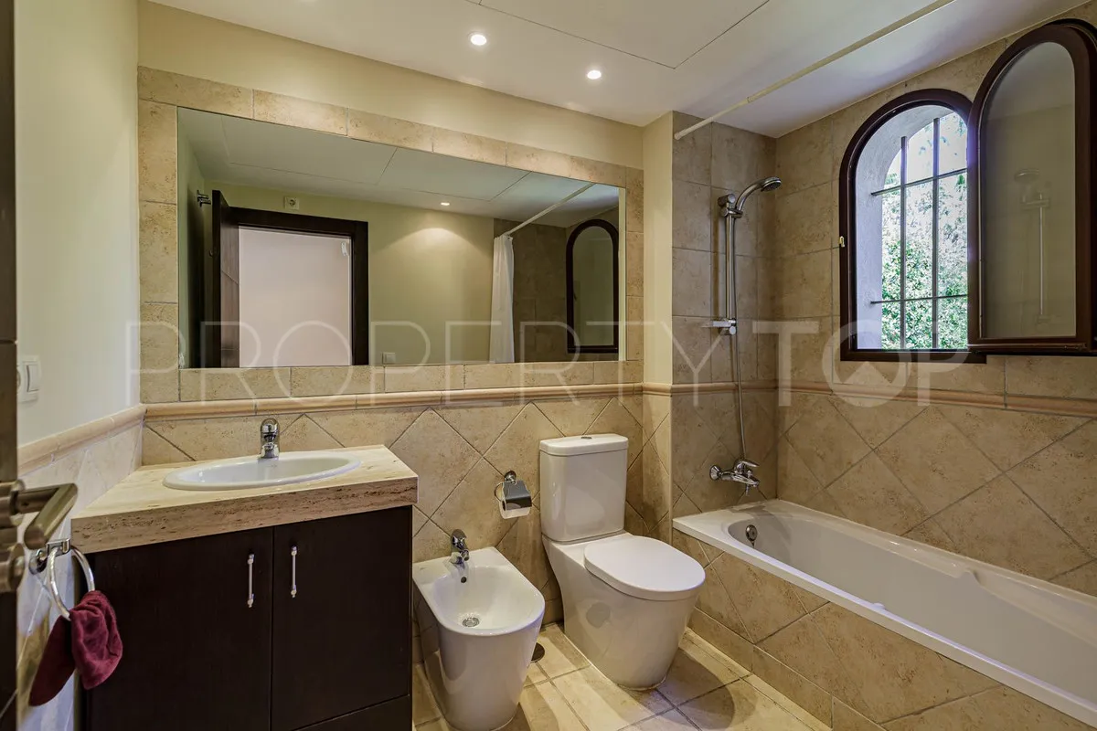 Villa for sale in Los Arqueros
