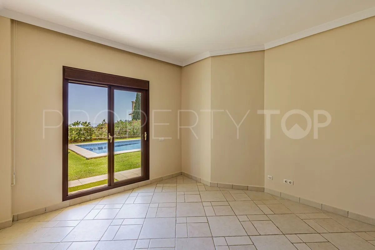 Villa for sale in Los Arqueros