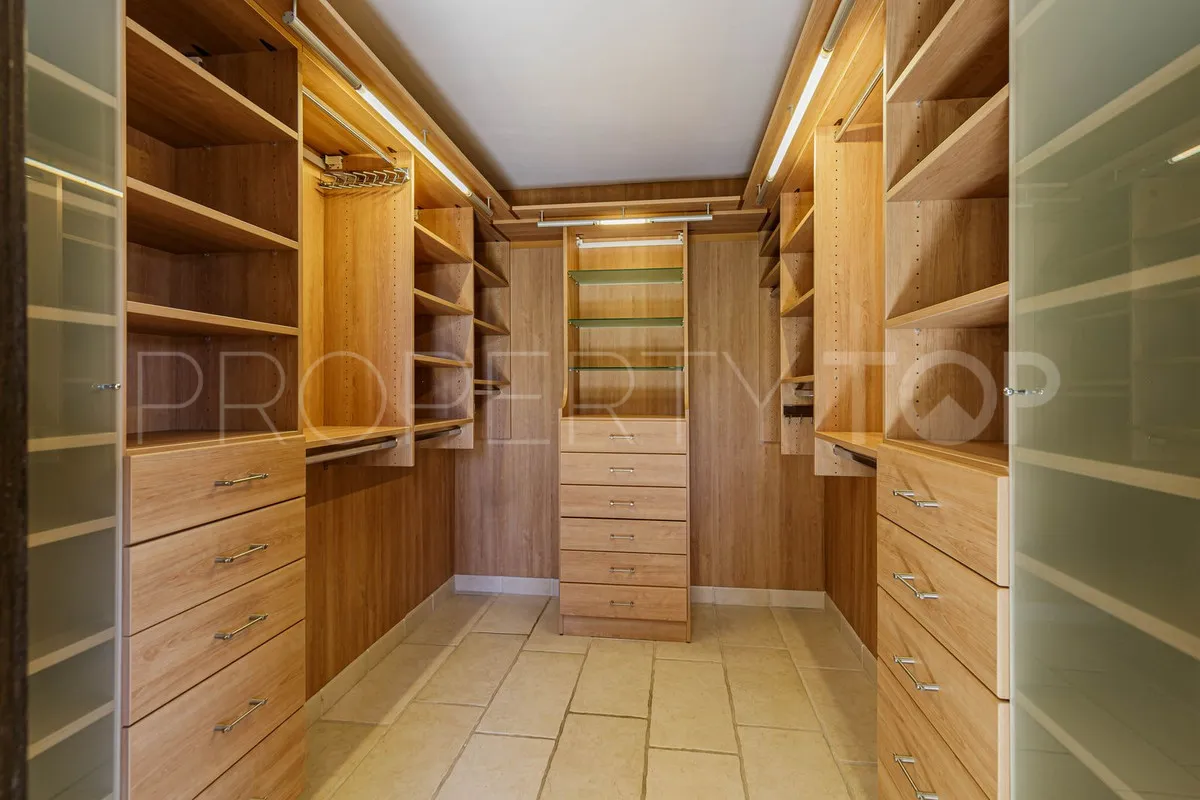Villa for sale in Los Arqueros