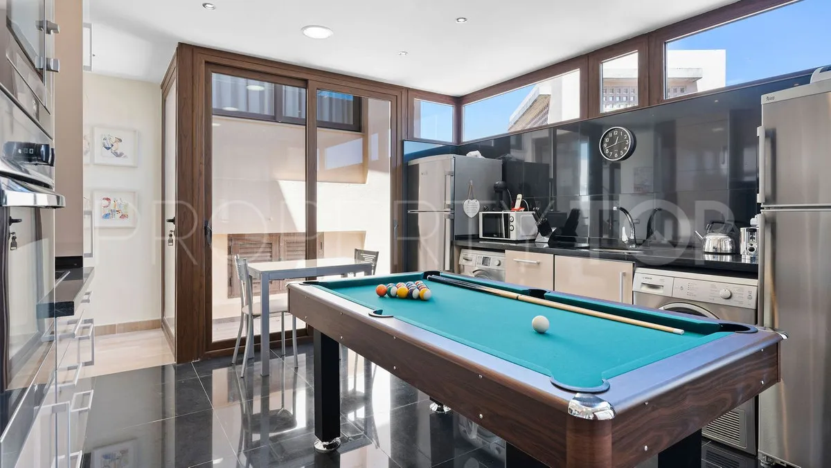 Buy Estepona apartment