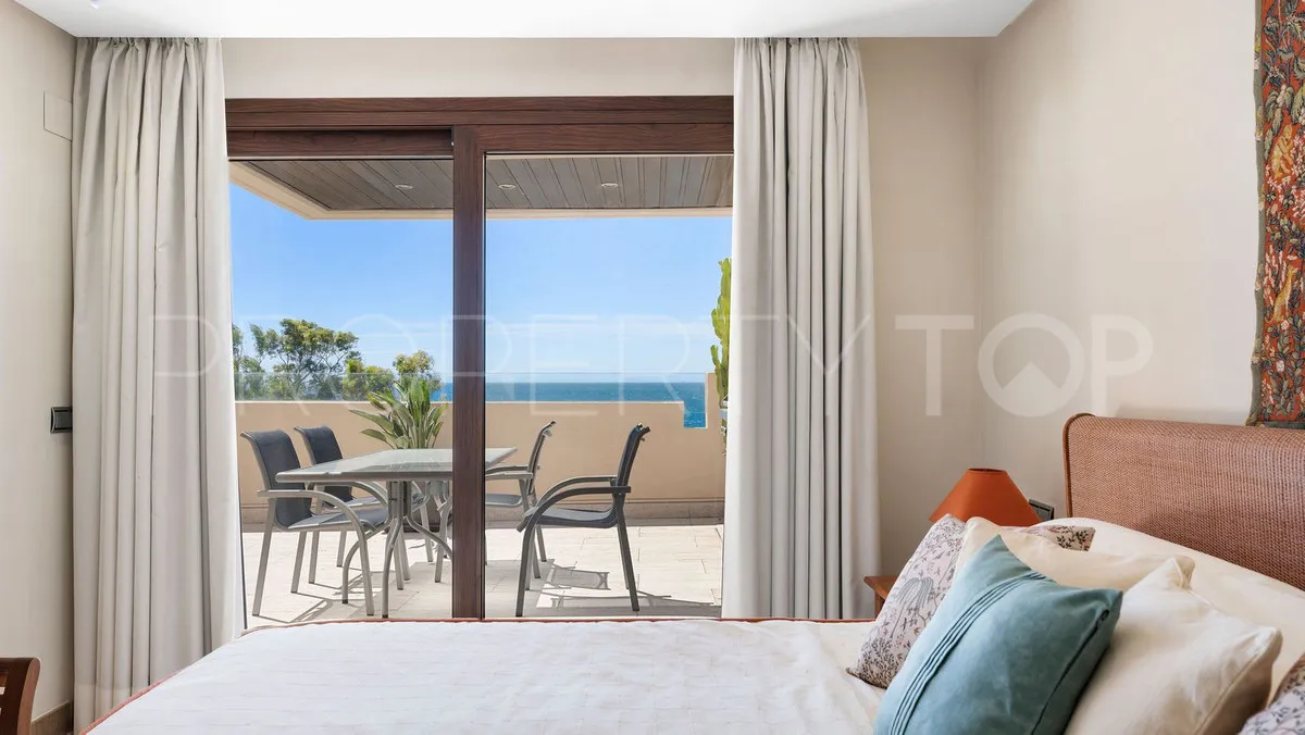 Buy Estepona apartment