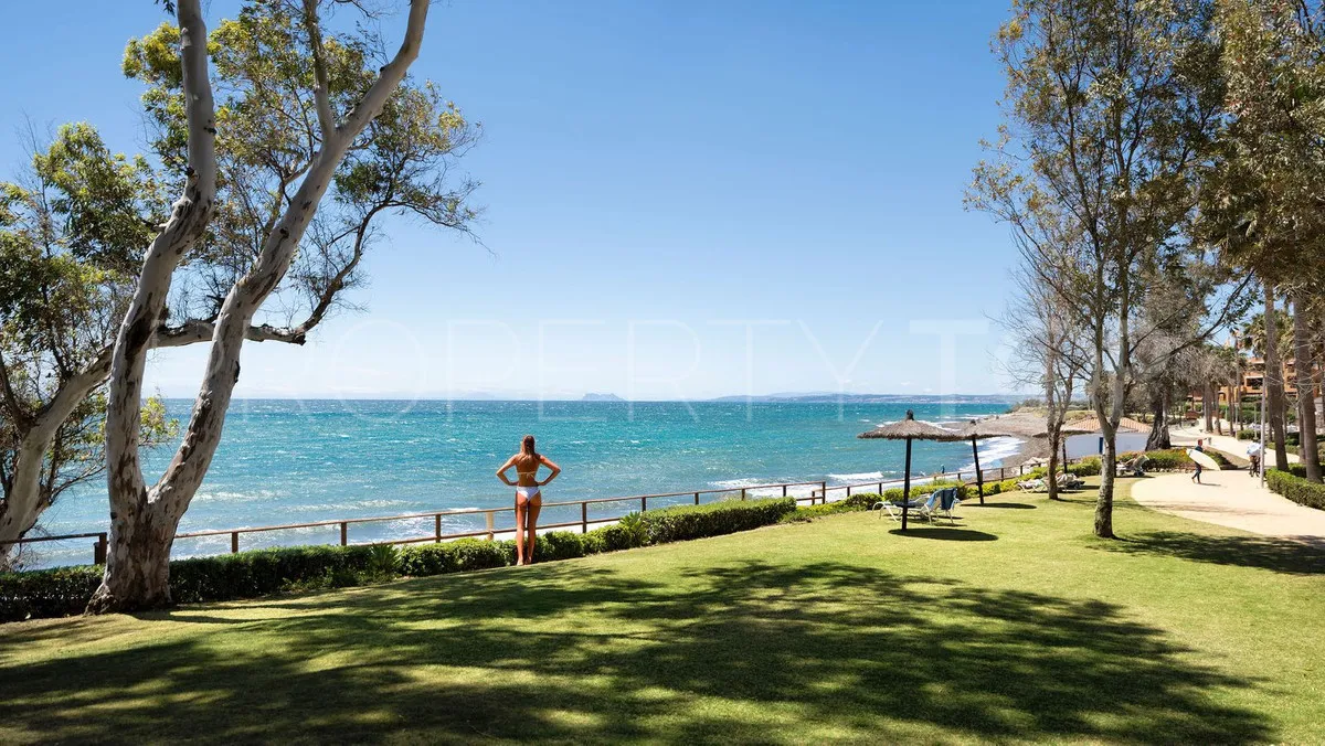 Buy Estepona apartment