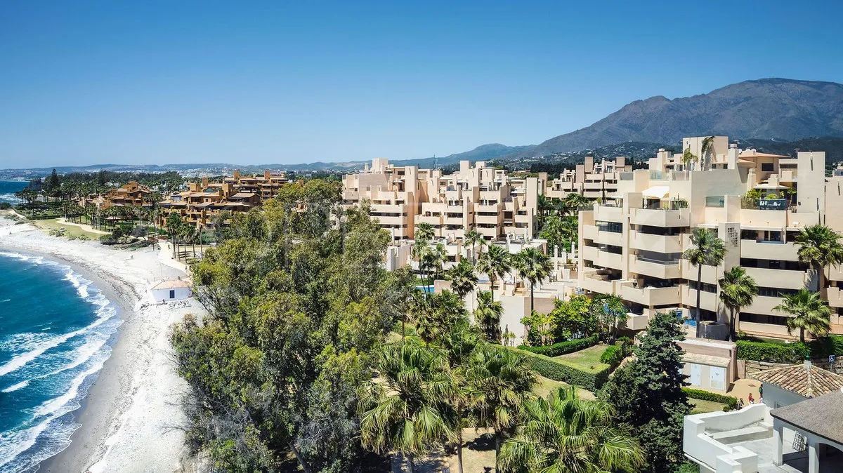 Buy Estepona apartment