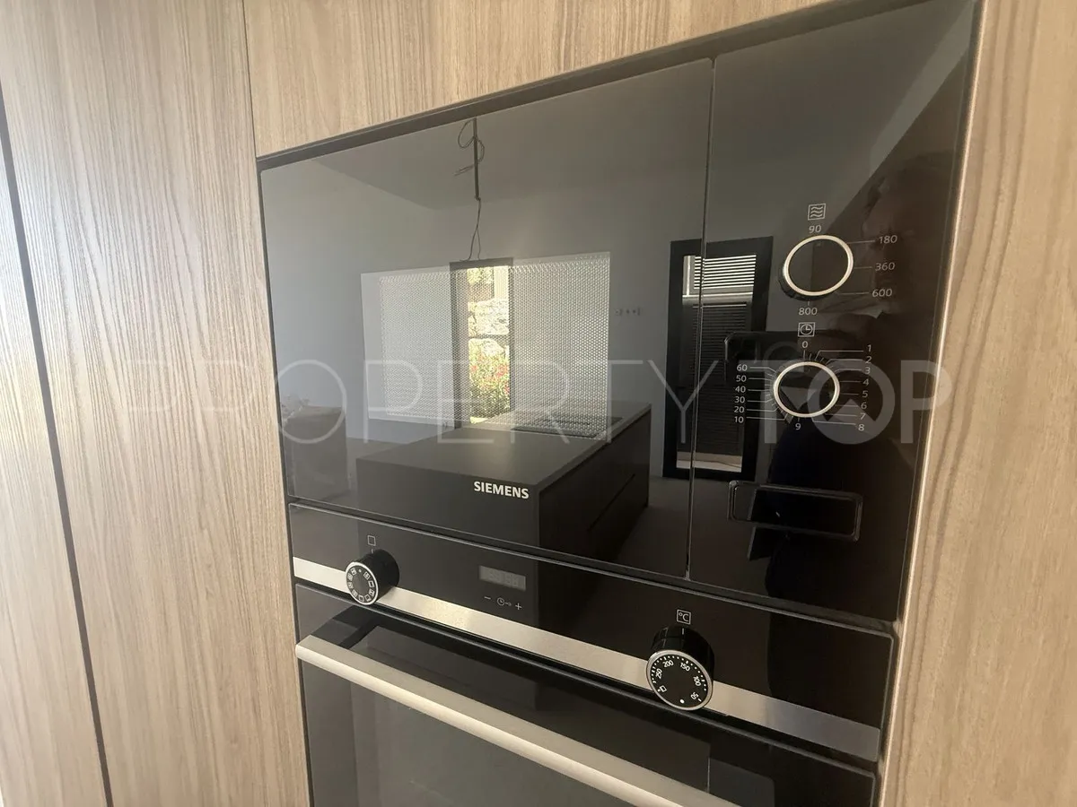 For sale villa in Benahavis with 3 bedrooms