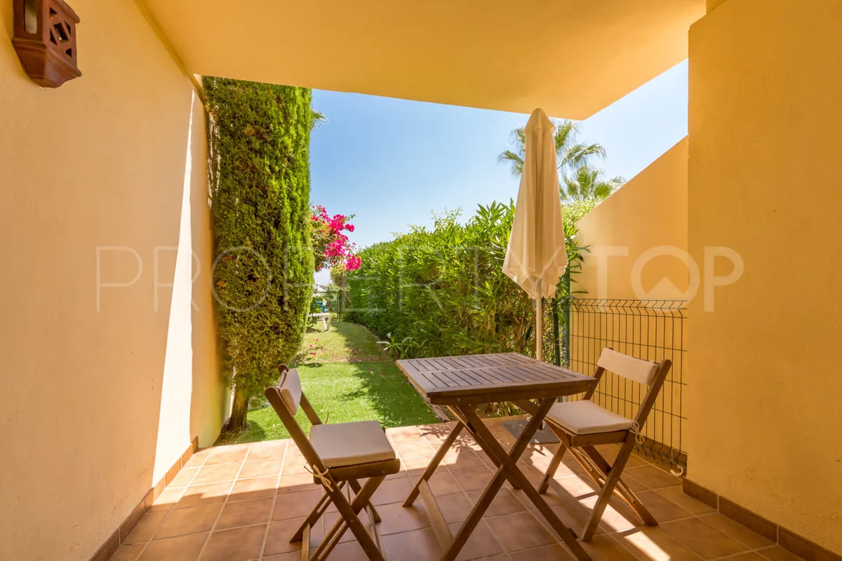 Apartamento planta baja a la venta de 3 dormitorios en Los Arqueros