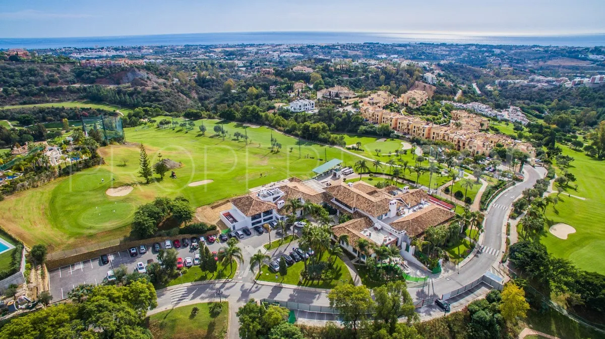 Apartamento planta baja a la venta de 3 dormitorios en Los Arqueros
