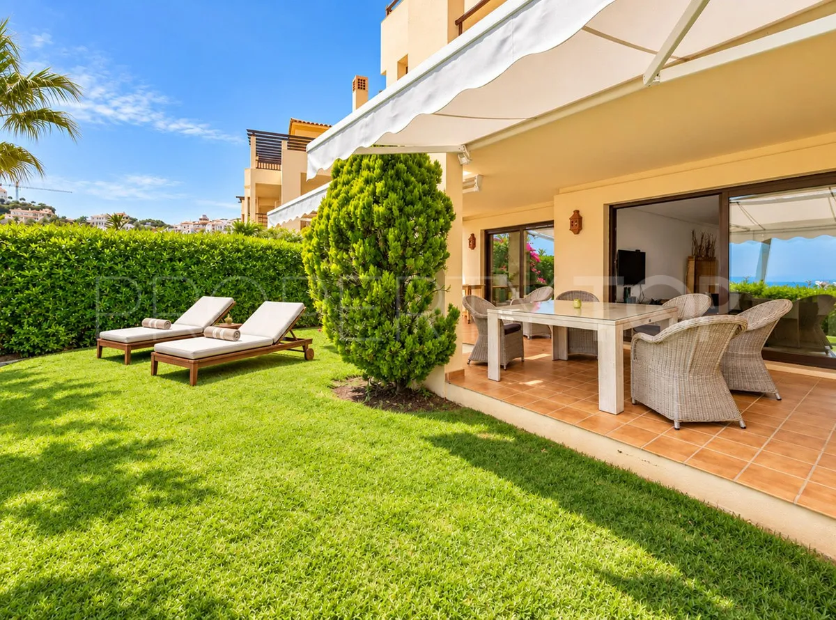 Apartamento planta baja a la venta de 3 dormitorios en Los Arqueros