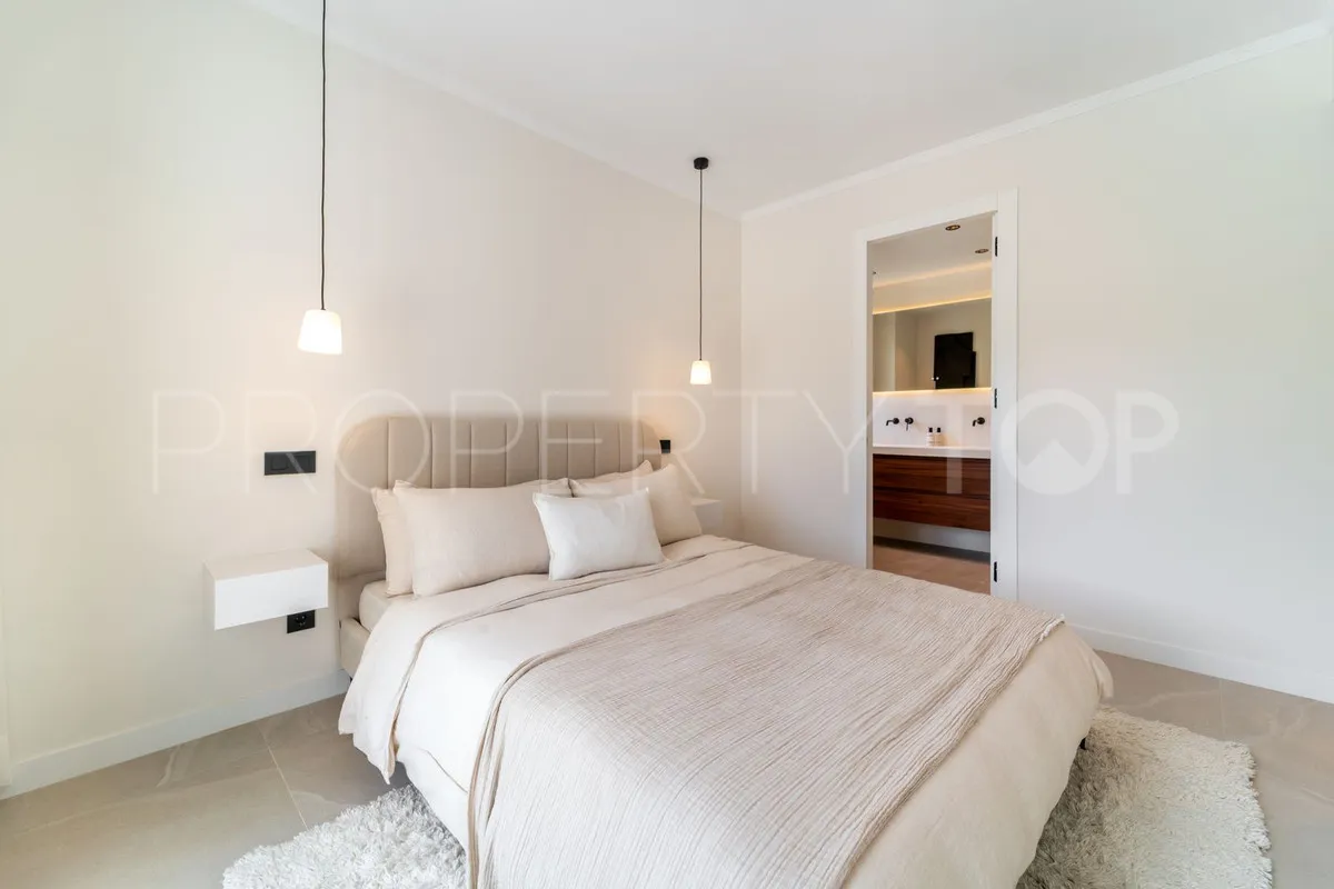 Ático a la venta de 3 dormitorios en Los Arqueros