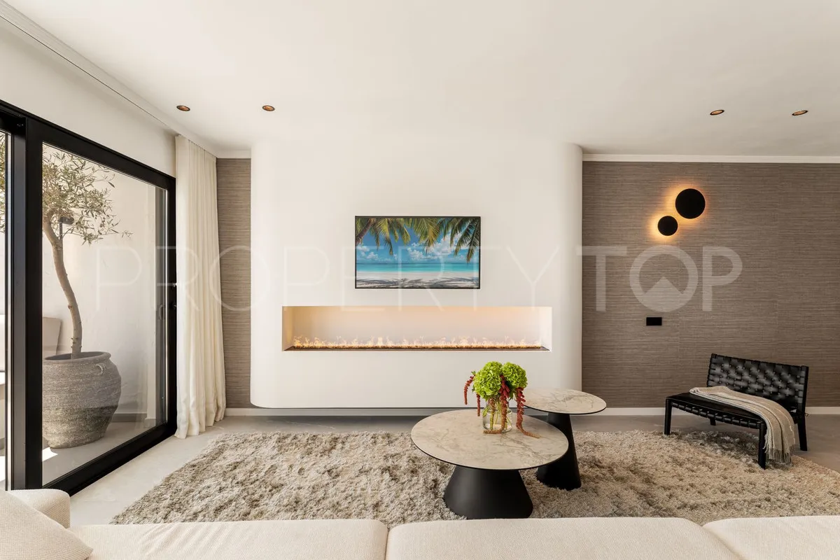 Apartment for sale in La Quinta with 3 bedrooms
