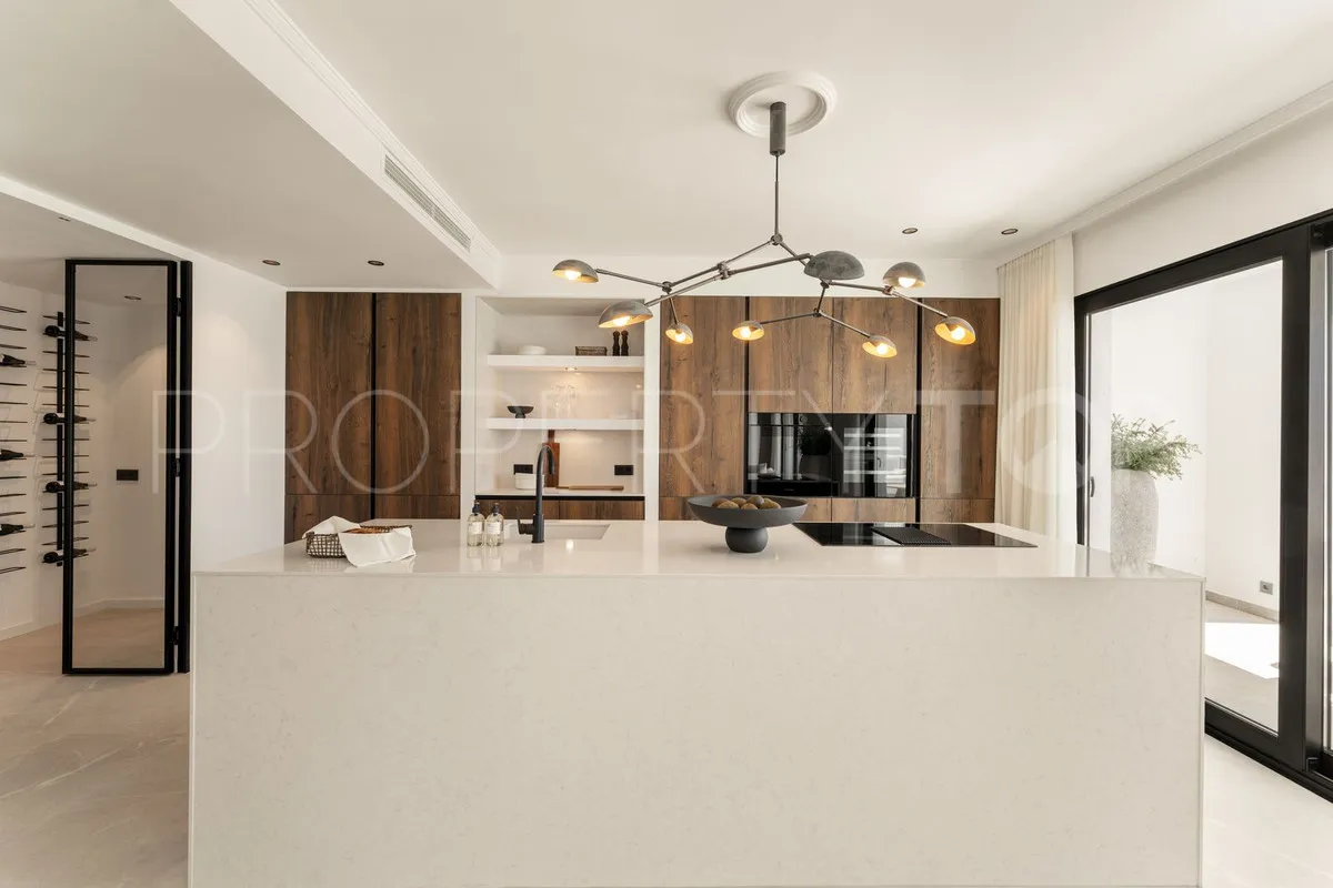 Apartment for sale in La Quinta with 3 bedrooms