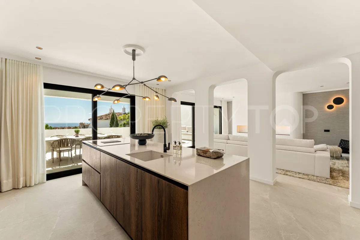 Apartment for sale in La Quinta with 3 bedrooms
