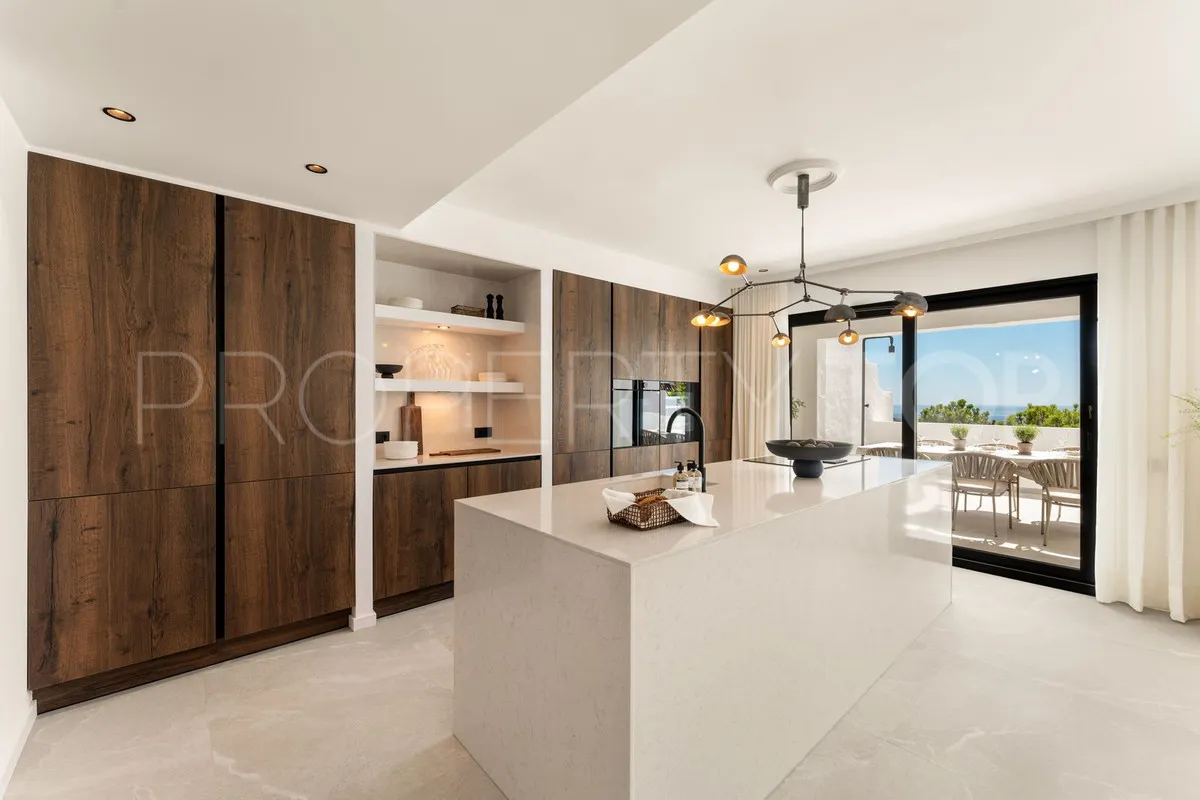 Apartment for sale in La Quinta with 3 bedrooms