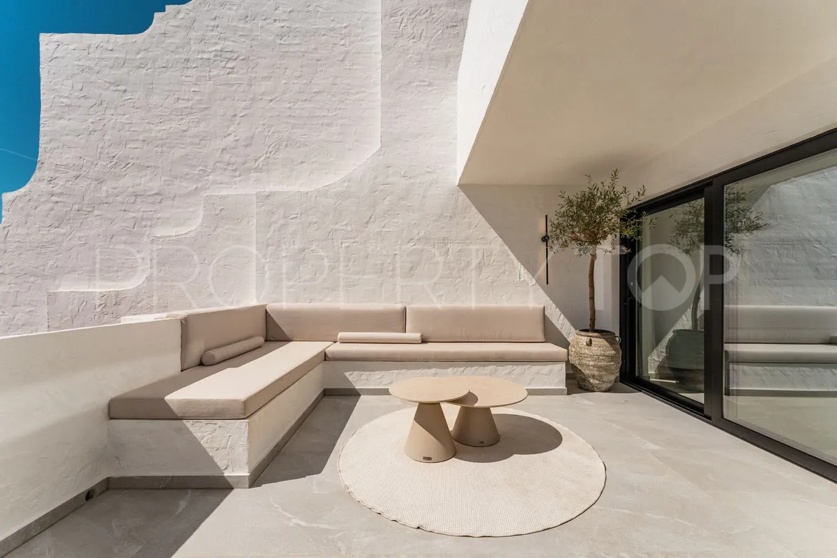 Apartment for sale in La Quinta with 3 bedrooms