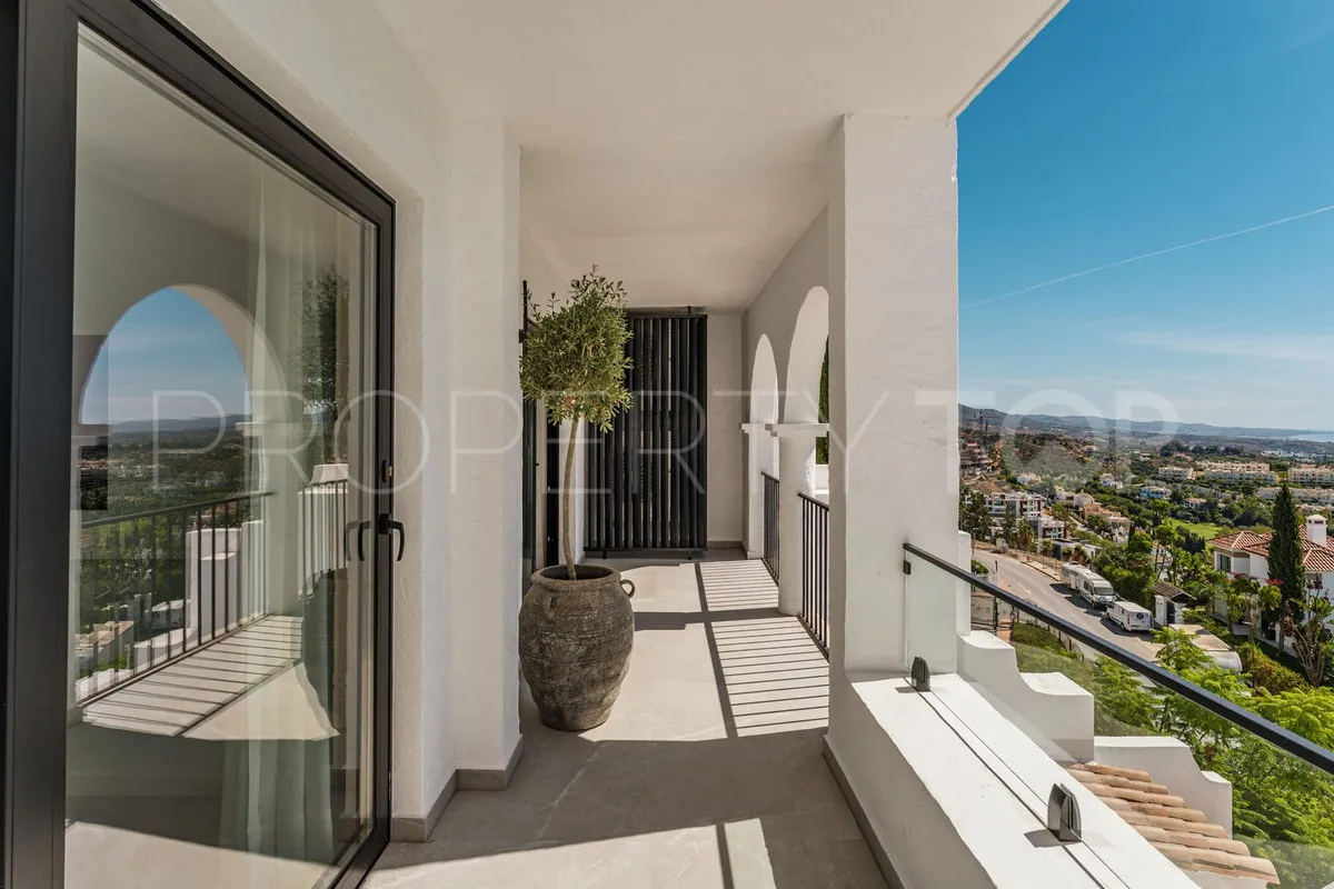 Apartment for sale in La Quinta with 3 bedrooms