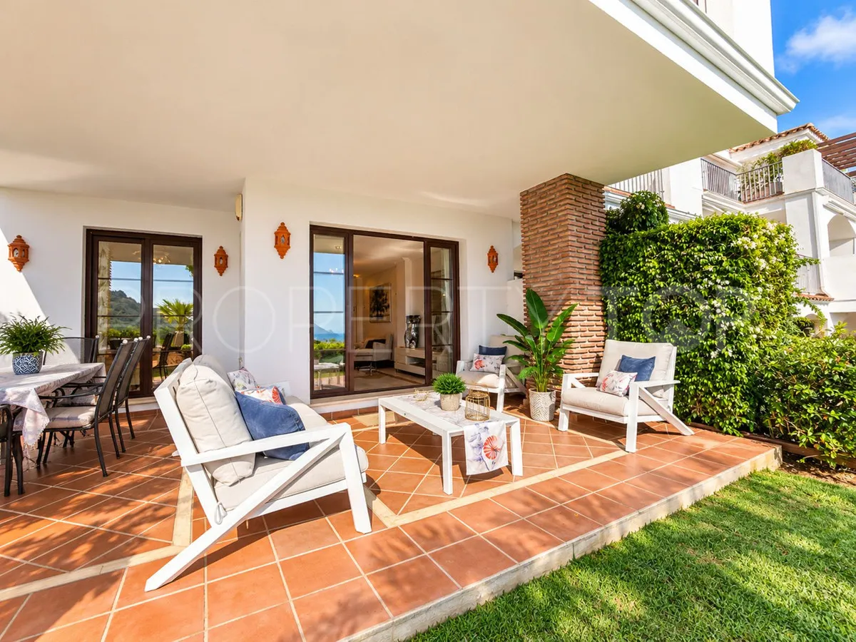 Los Arqueros ground floor apartment for sale