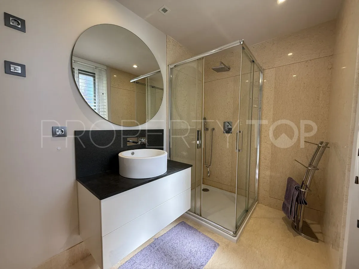 Penthouse for sale in Los Arqueros with 2 bedrooms