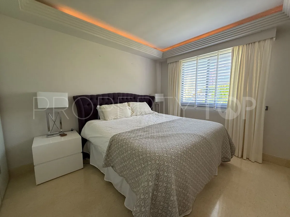 Penthouse for sale in Los Arqueros with 2 bedrooms