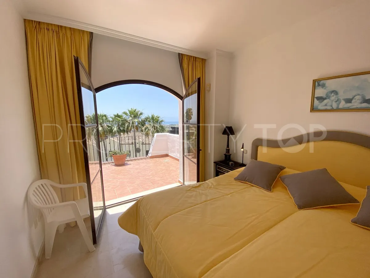 For sale town house in Los Arqueros