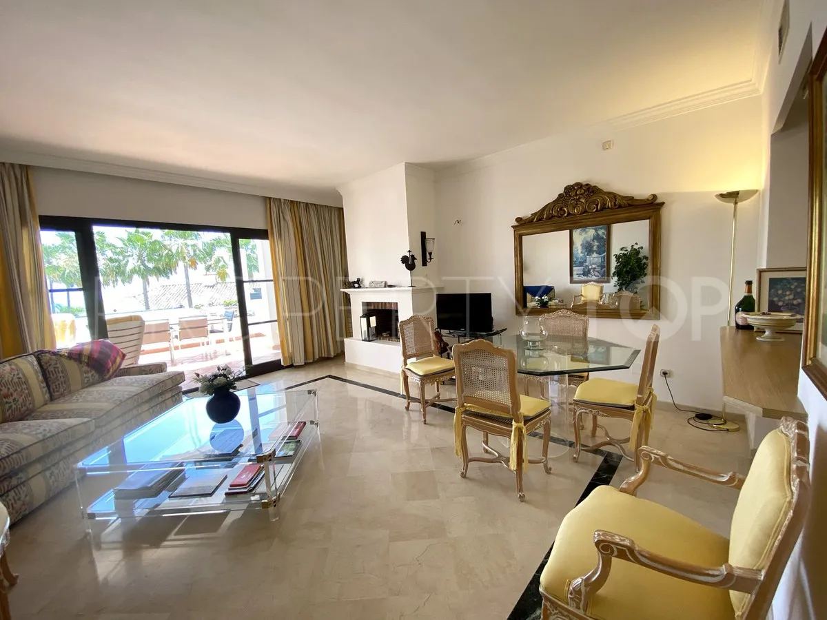 For sale town house in Los Arqueros