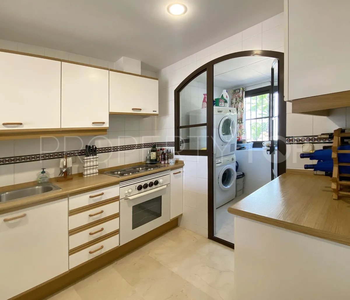 For sale town house in Los Arqueros