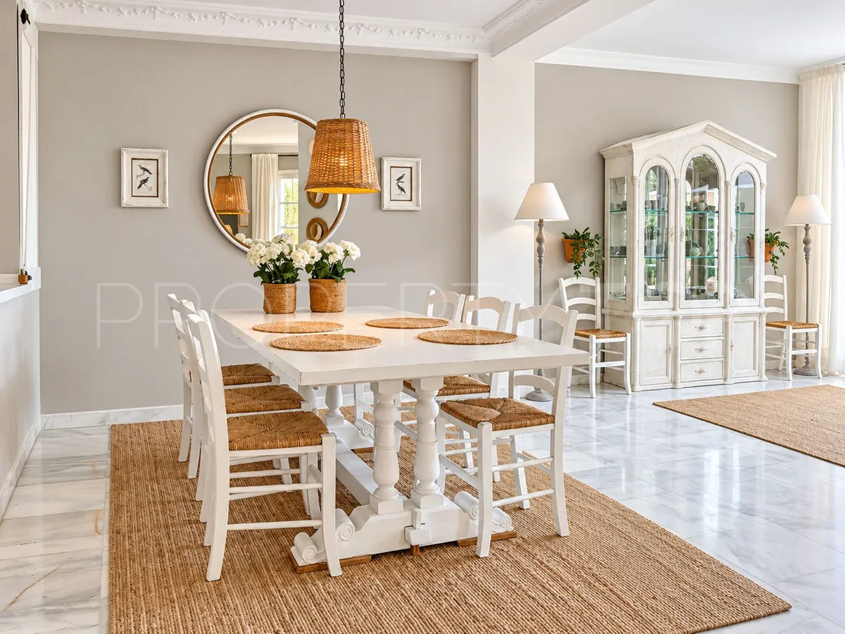 For sale town house in Nagüeles with 3 bedrooms