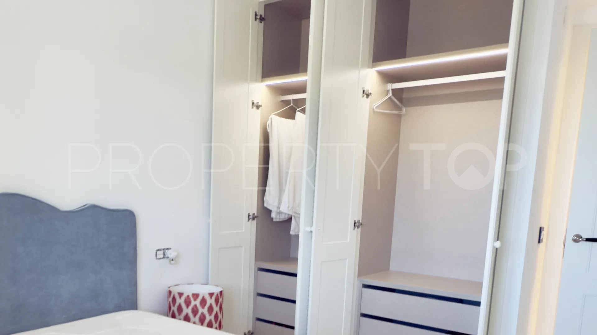 Marina Banus, apartamento con 3 dormitorios en venta