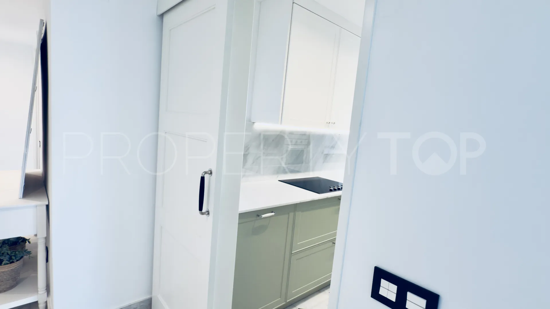 Marina Banus, apartamento con 3 dormitorios en venta