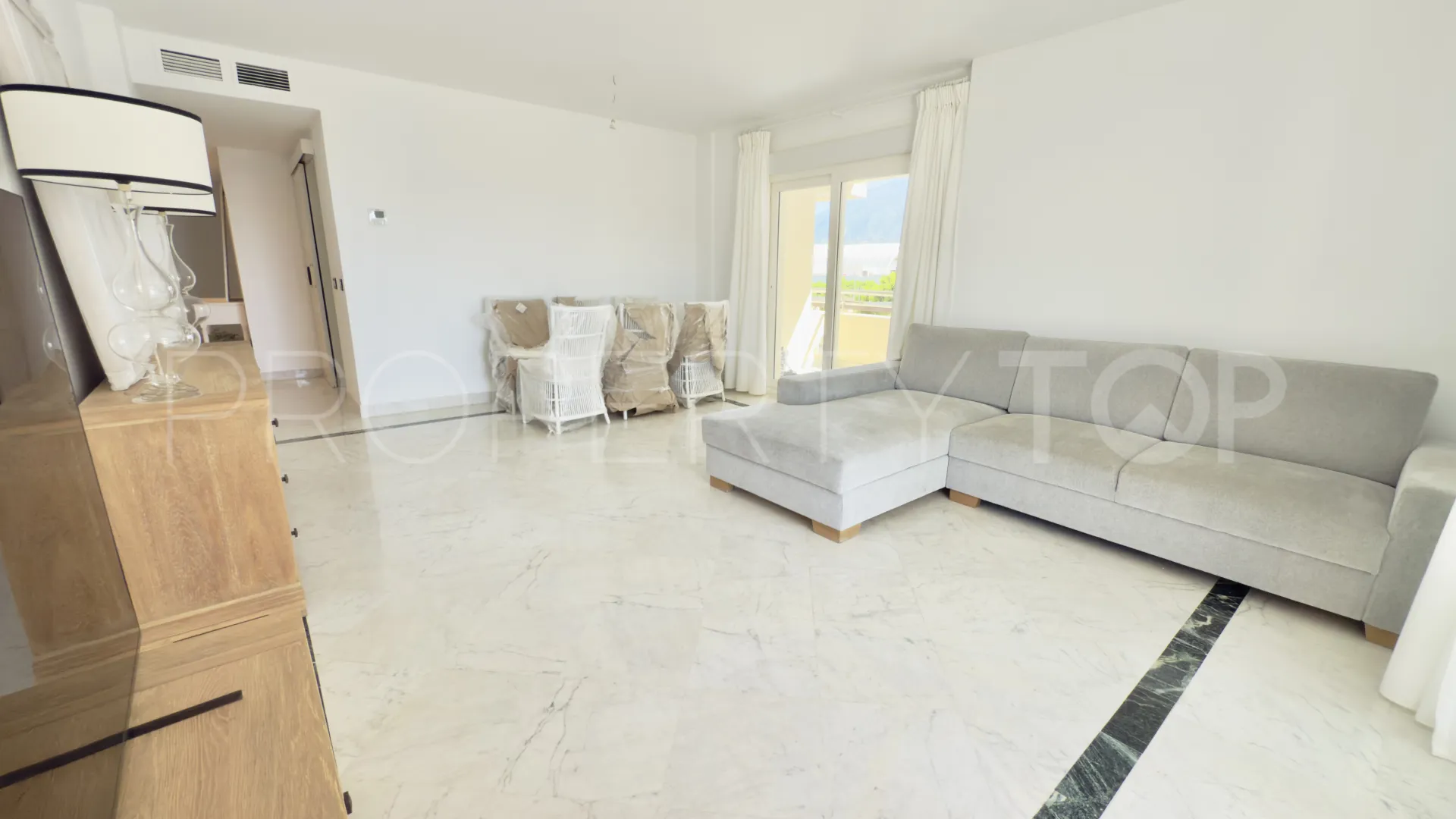 Marina Banus, apartamento con 3 dormitorios en venta