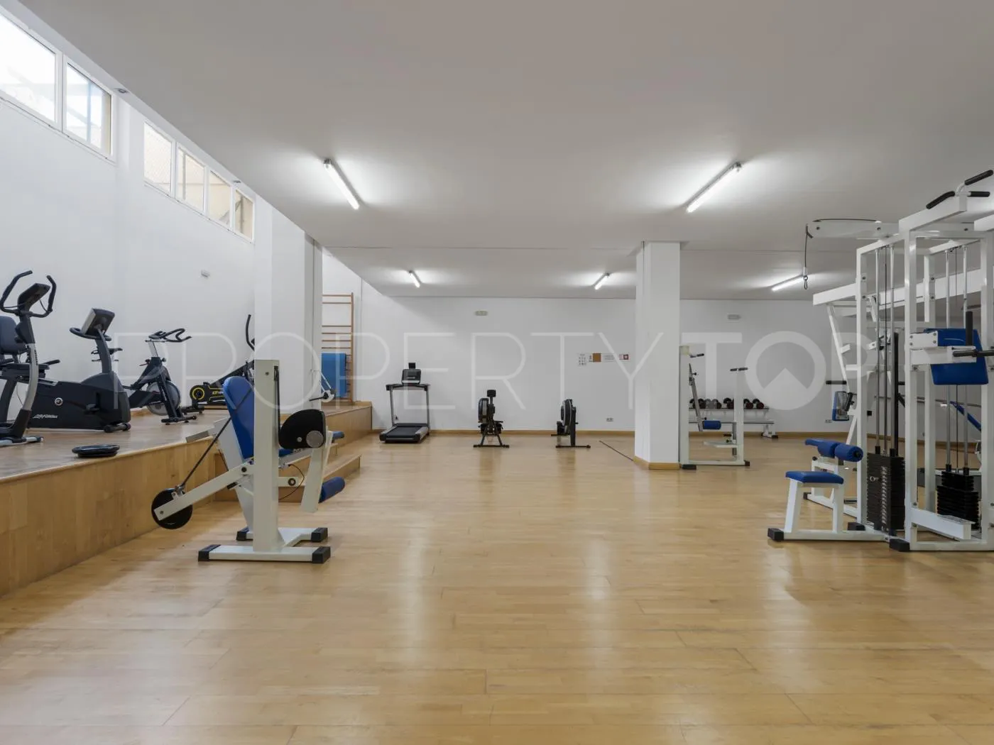 Marina Banus, apartamento con 3 dormitorios en venta