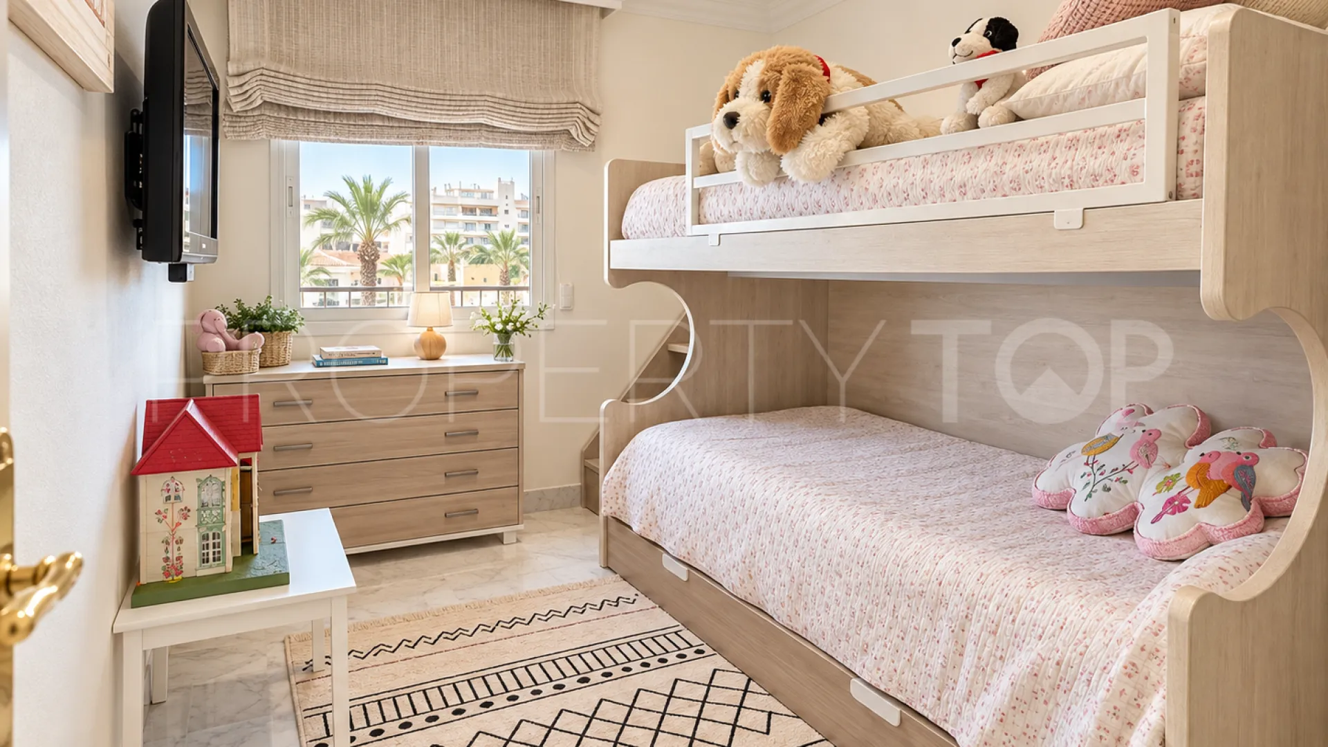 Apartment for sale in Marina Banus