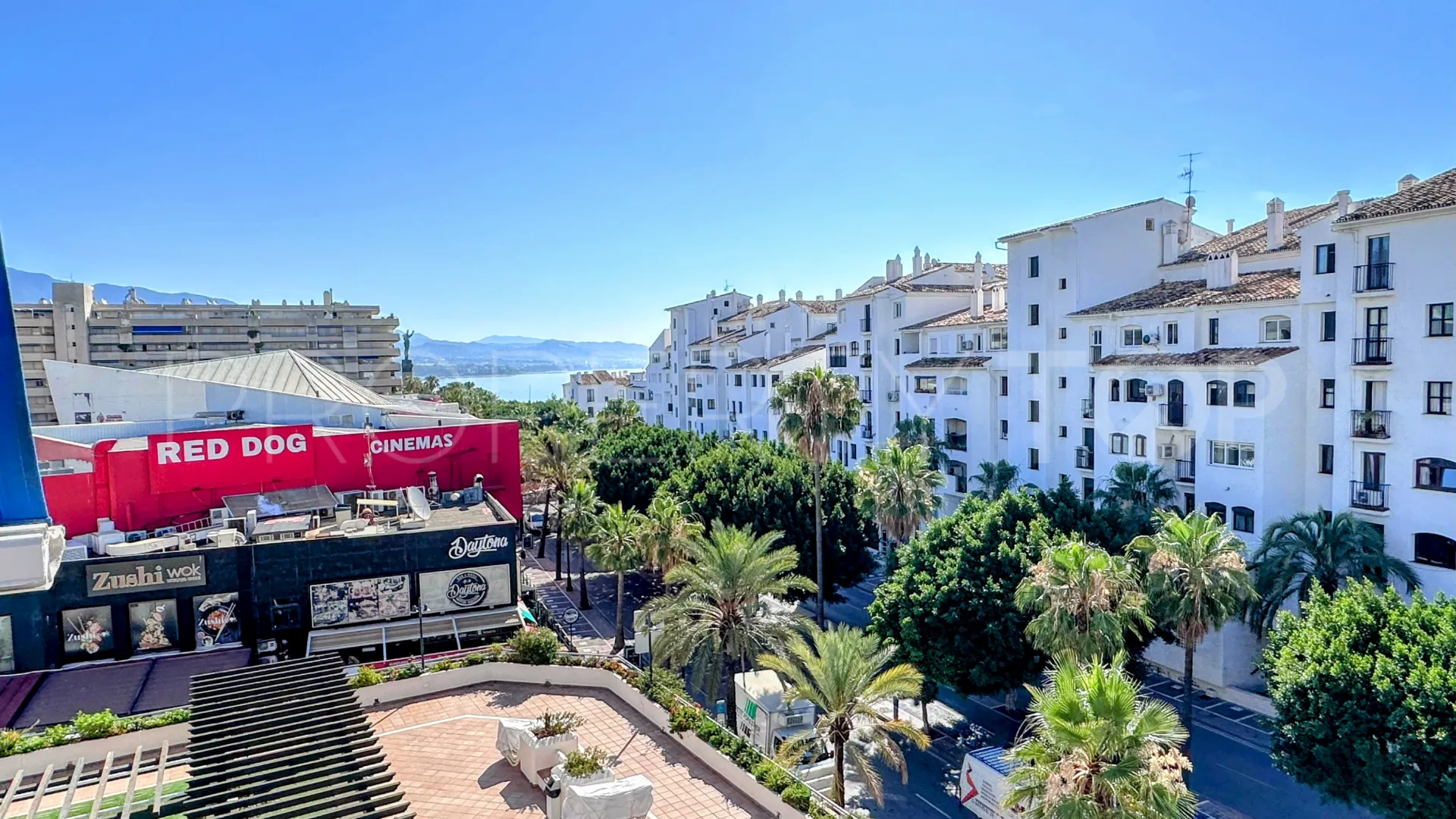 Marina Banus apartment for sale