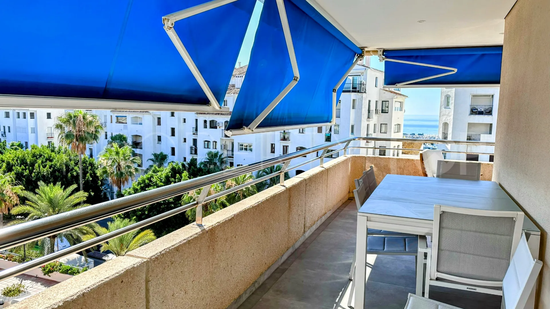 Marina Banus apartment for sale