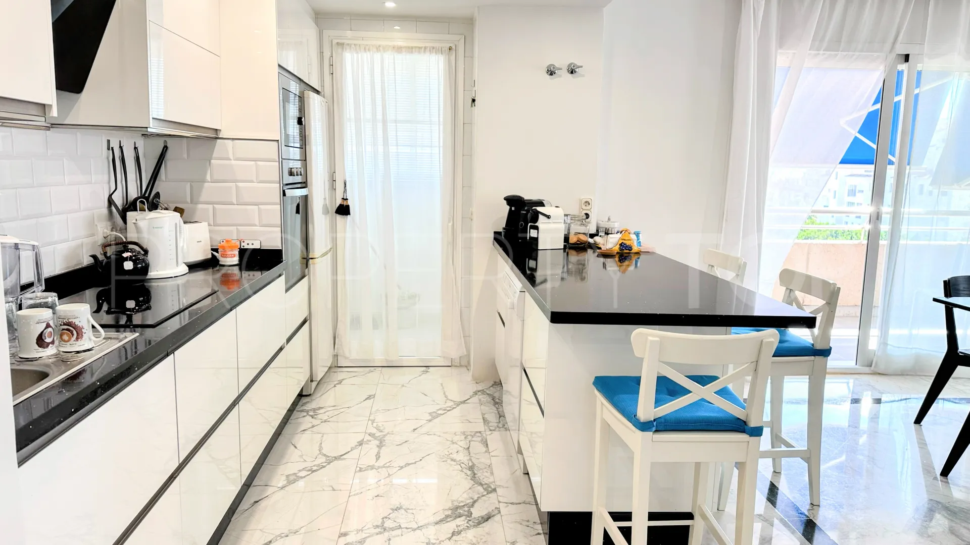 Marina Banus apartment for sale
