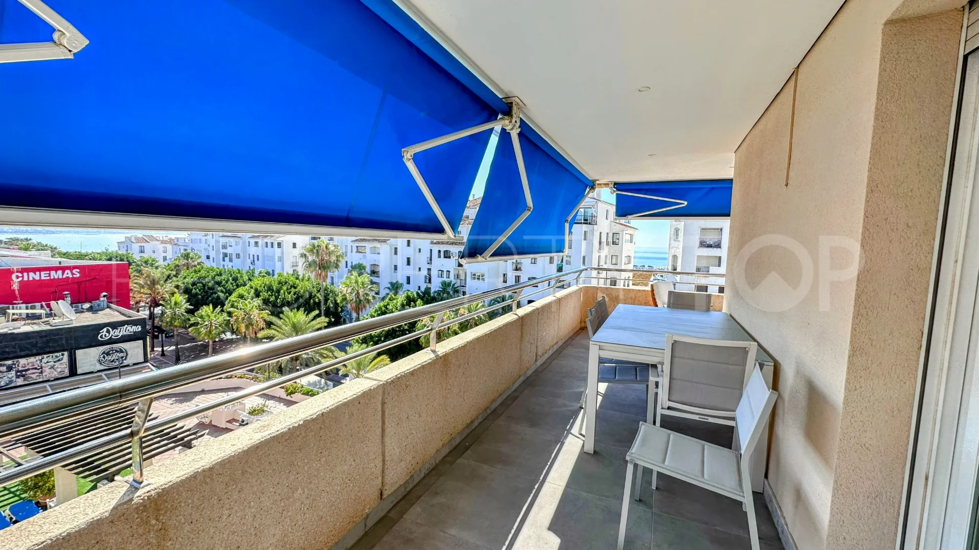 Marina Banus apartment for sale