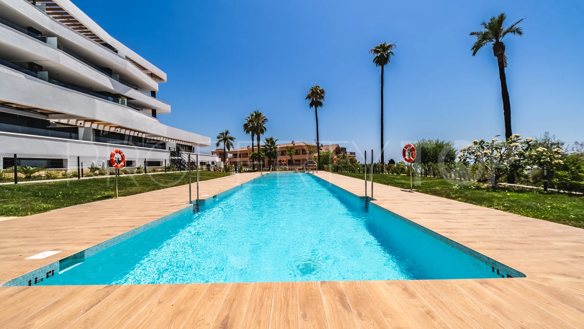 Duplex penthouse for sale in La Carihuela with 2 bedrooms