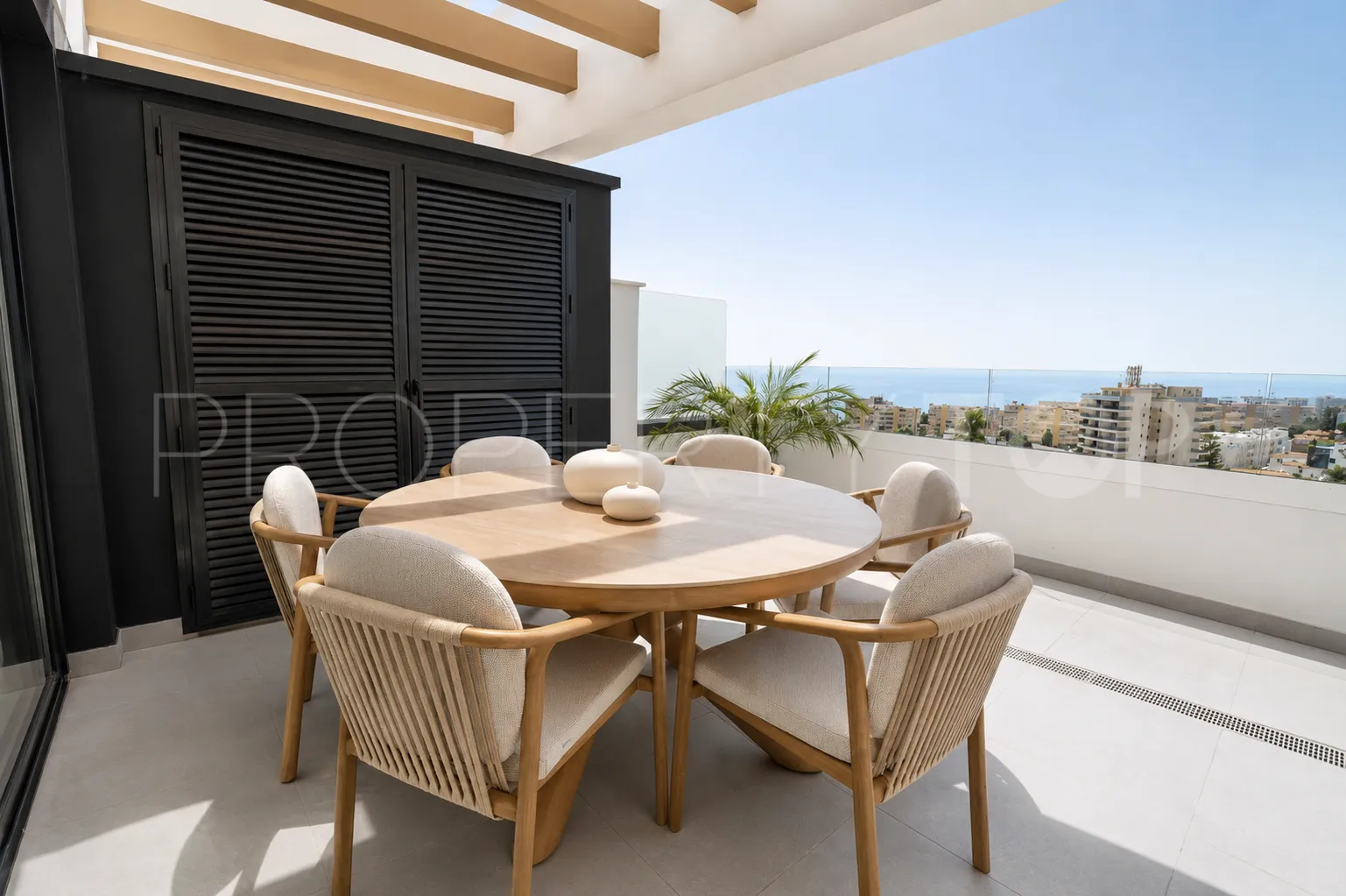 Duplex penthouse for sale in La Carihuela with 2 bedrooms
