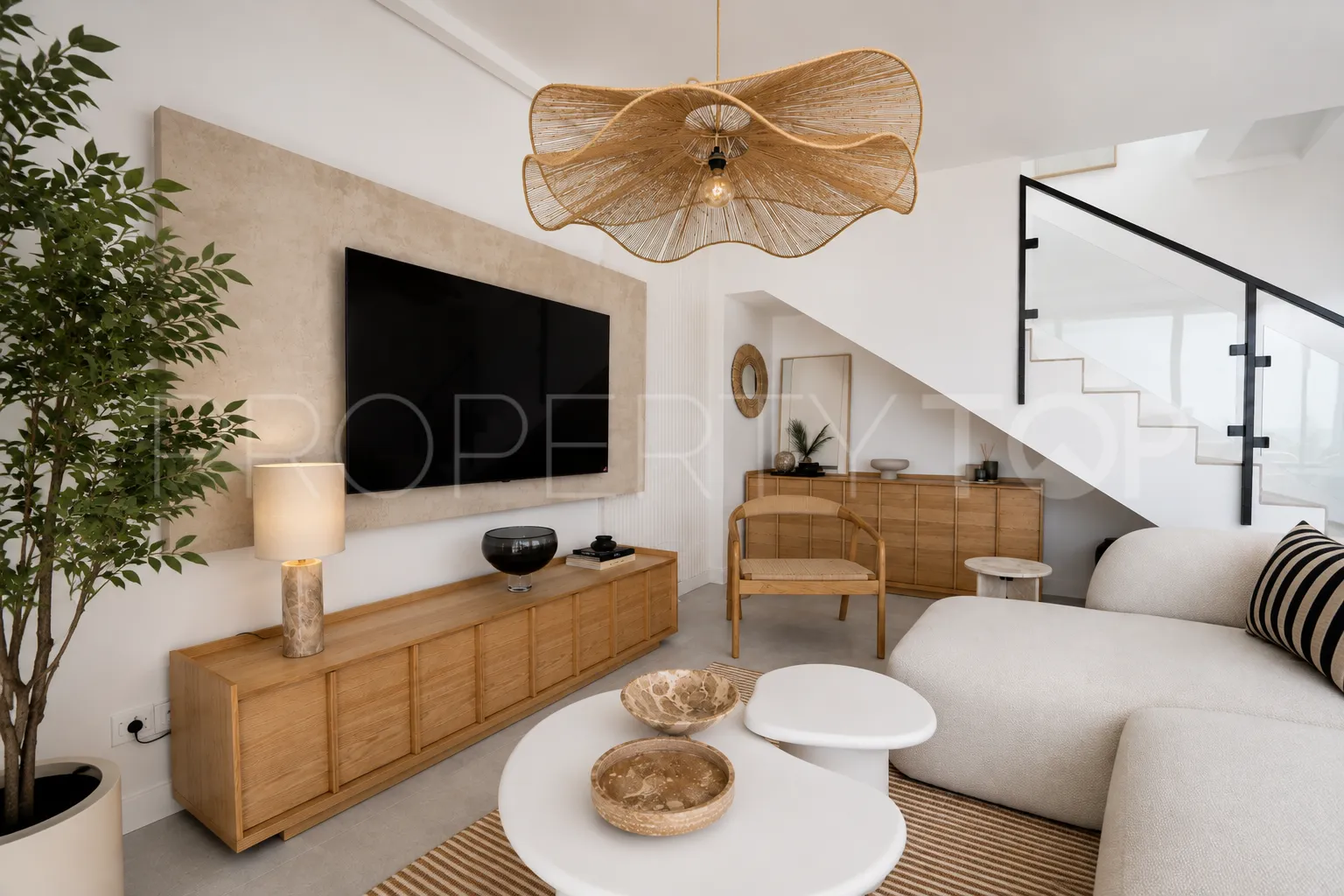 Duplex penthouse for sale in La Carihuela with 2 bedrooms