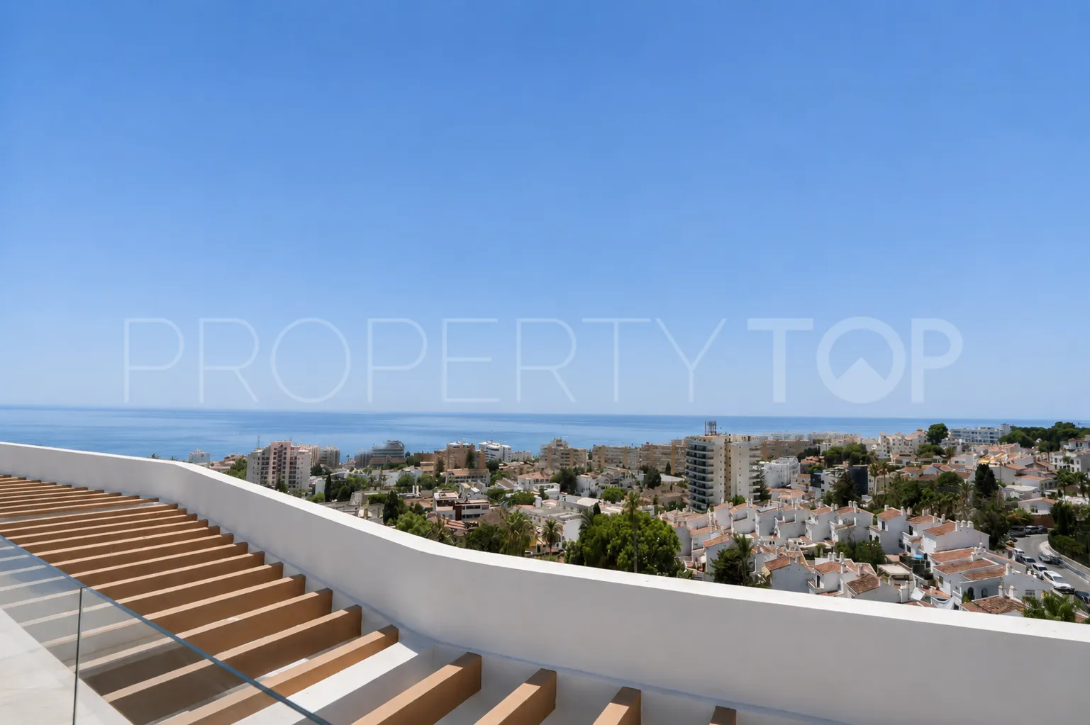 Duplex penthouse for sale in La Carihuela with 2 bedrooms