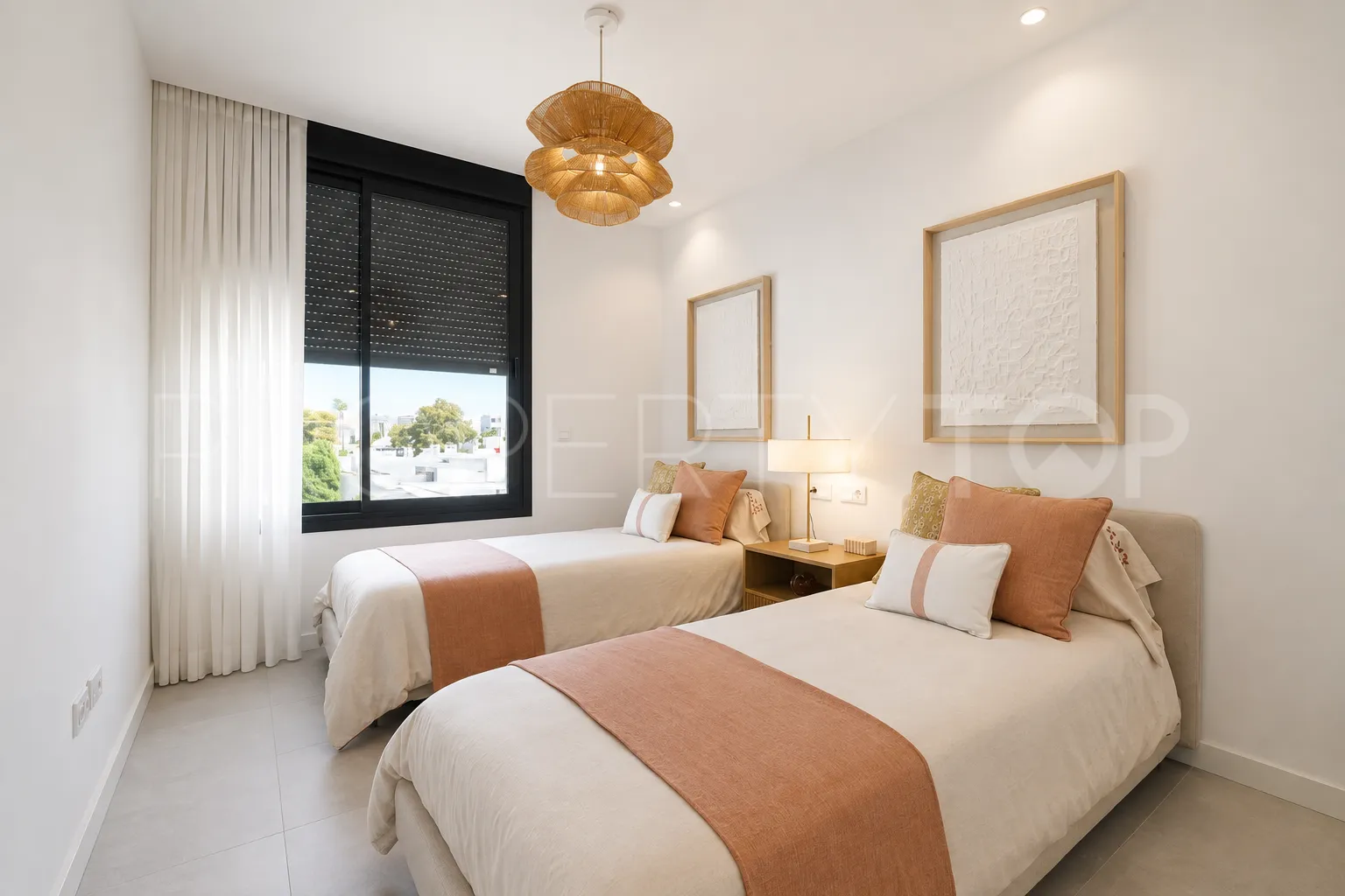 Duplex penthouse for sale in La Carihuela with 2 bedrooms