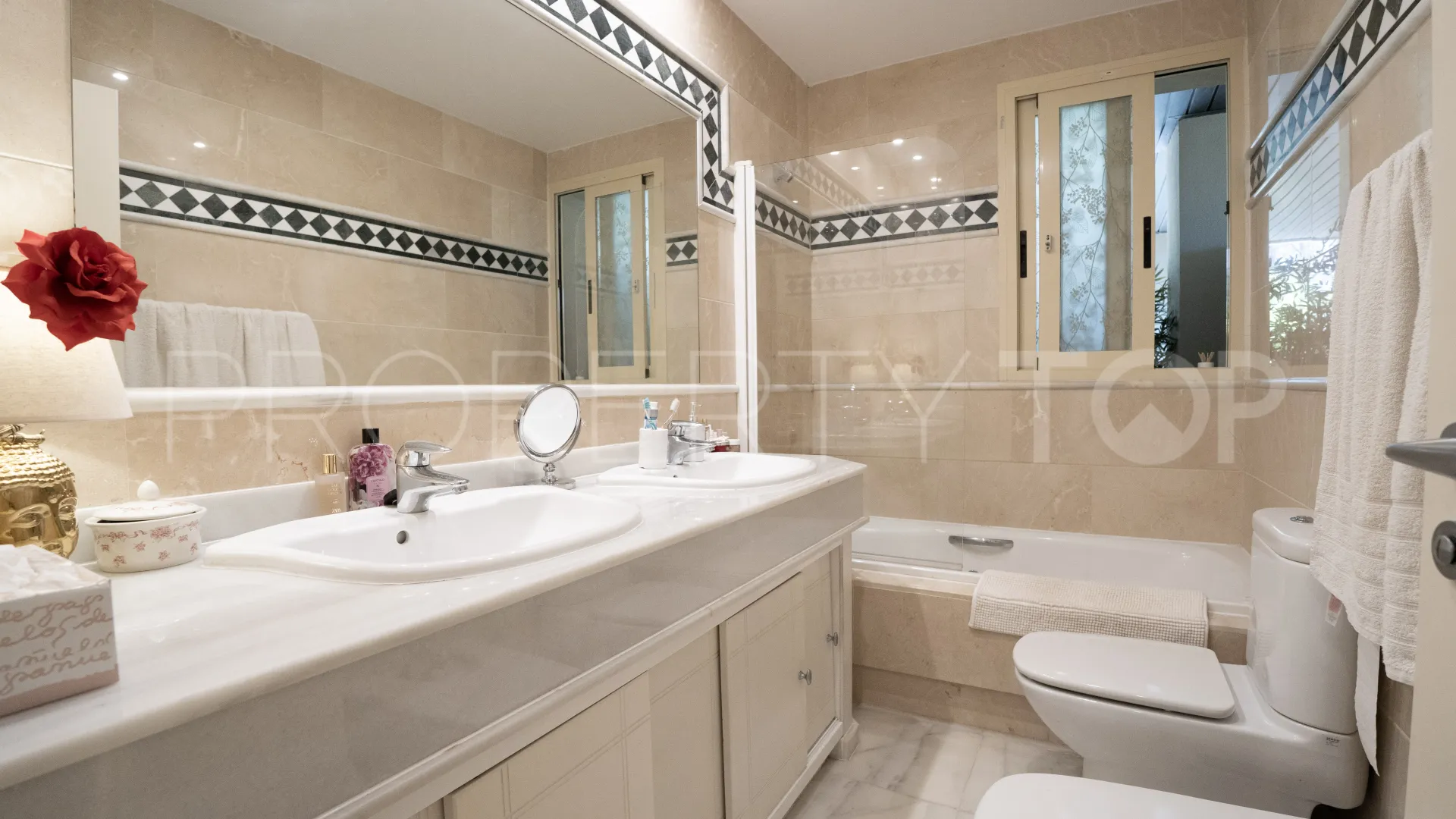 Comprar apartamento en Fuente Aloha