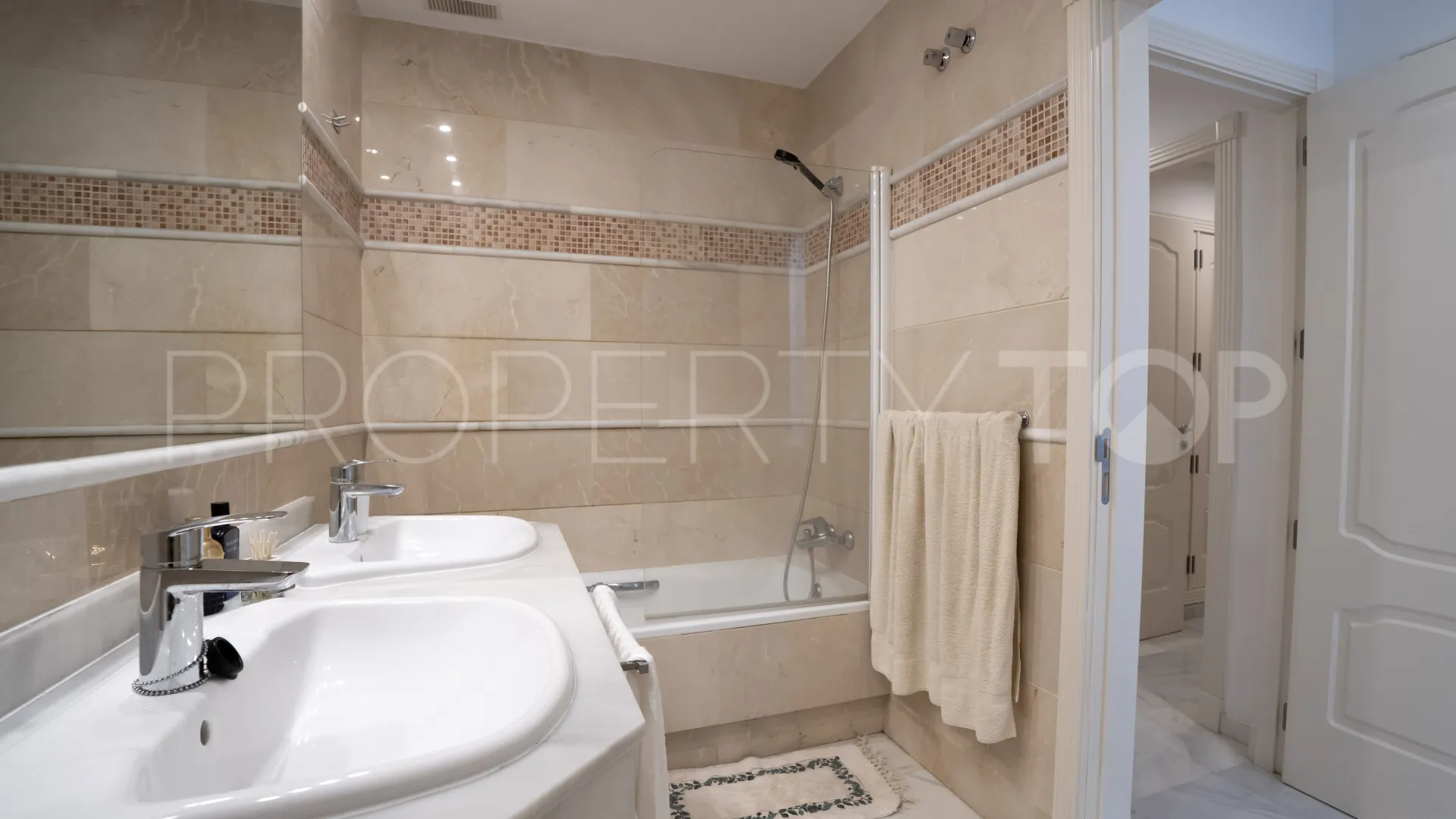 Comprar apartamento en Fuente Aloha