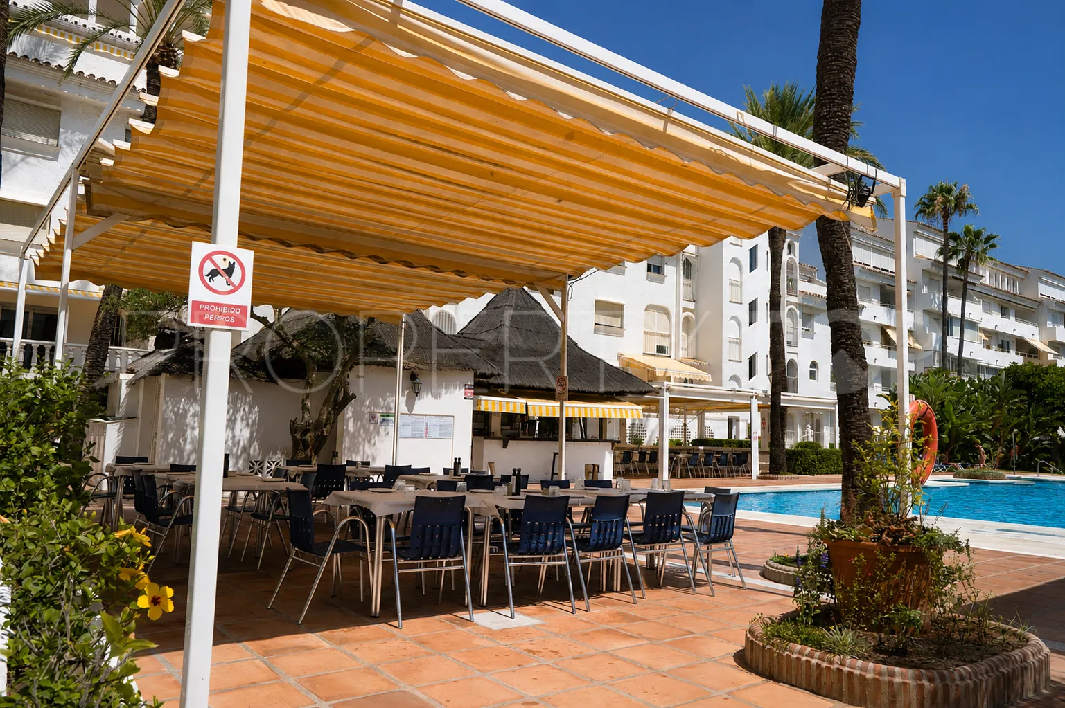 For sale duplex with 3 bedrooms in Elviria
