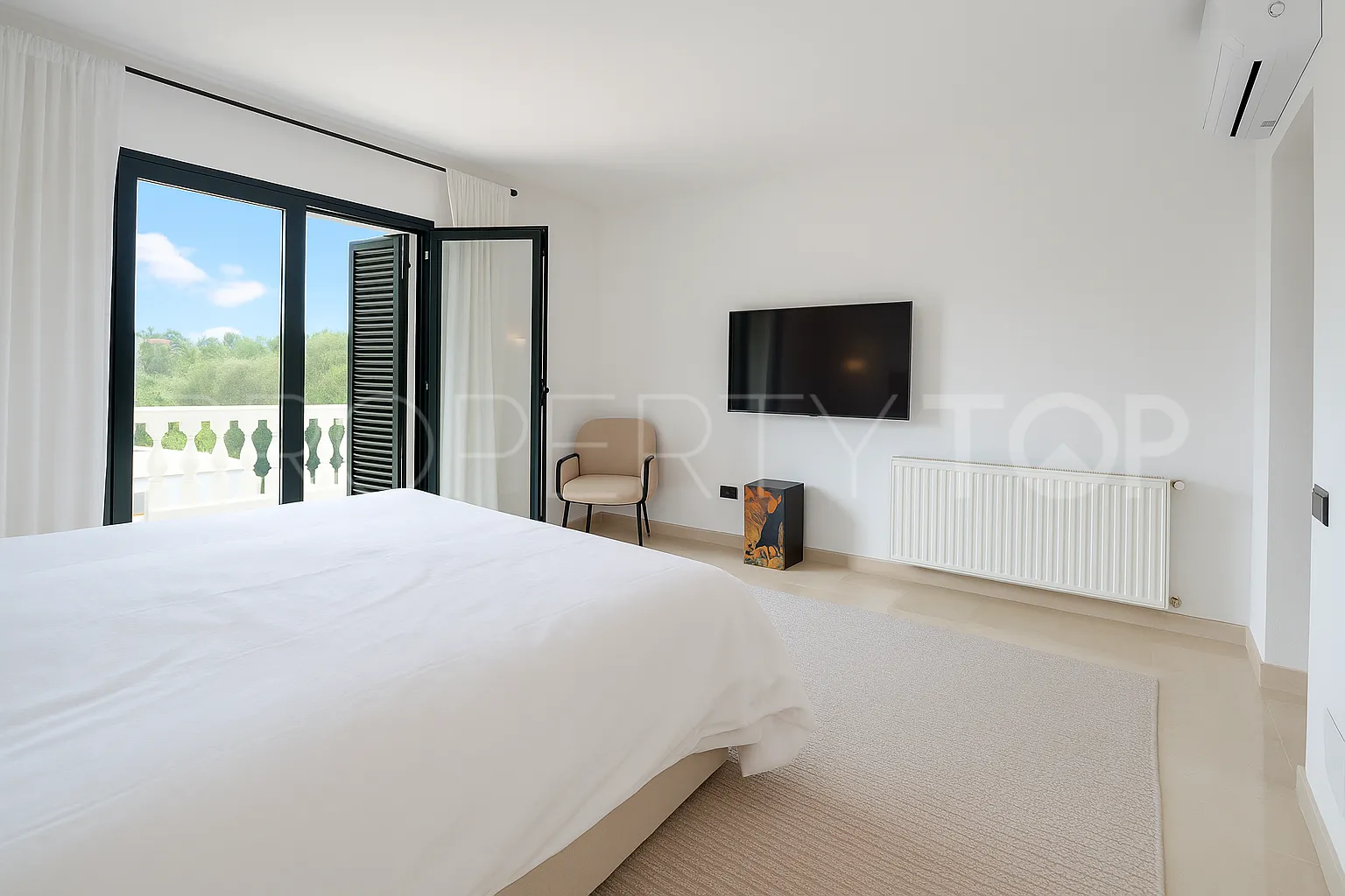 Semi detached house with 4 bedrooms for sale in Sotogrande Alto