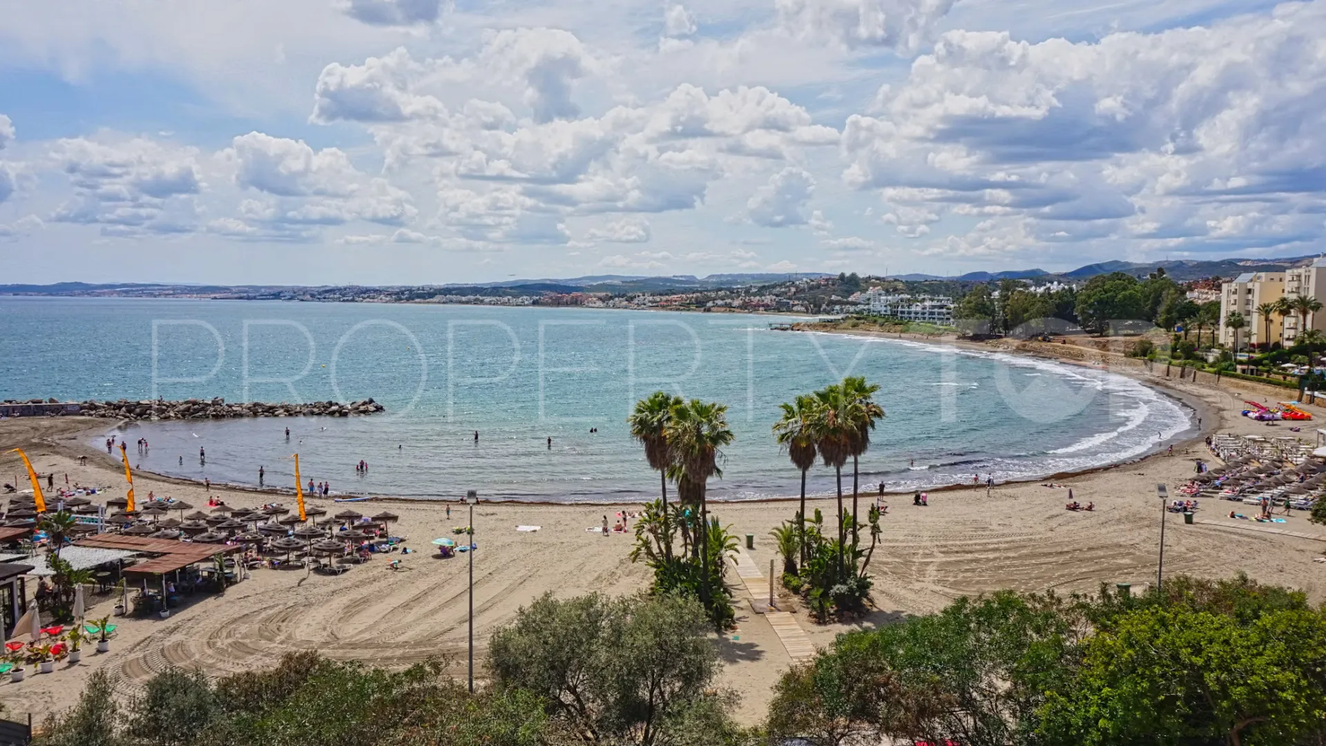 For sale duplex penthouse in Aloha with 2 bedrooms