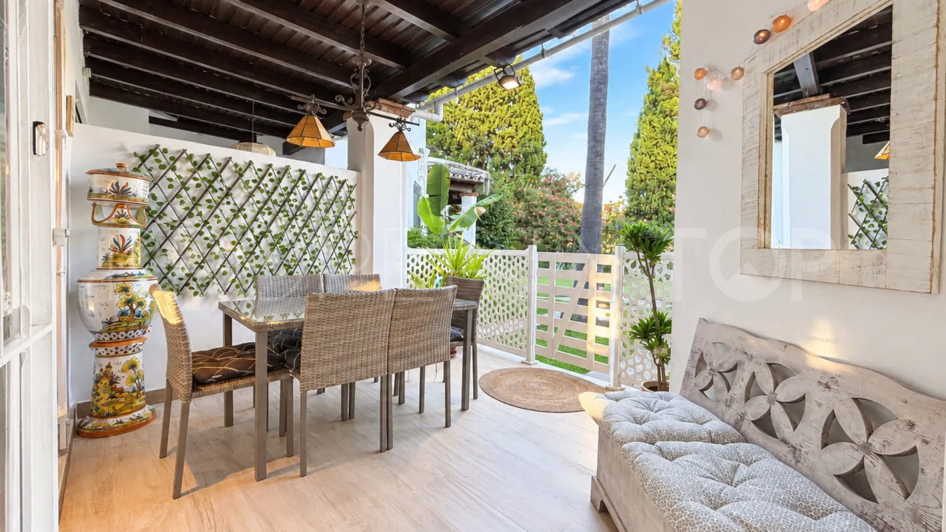 Se vende adosado de 4 dormitorios en Nueva Andalucia