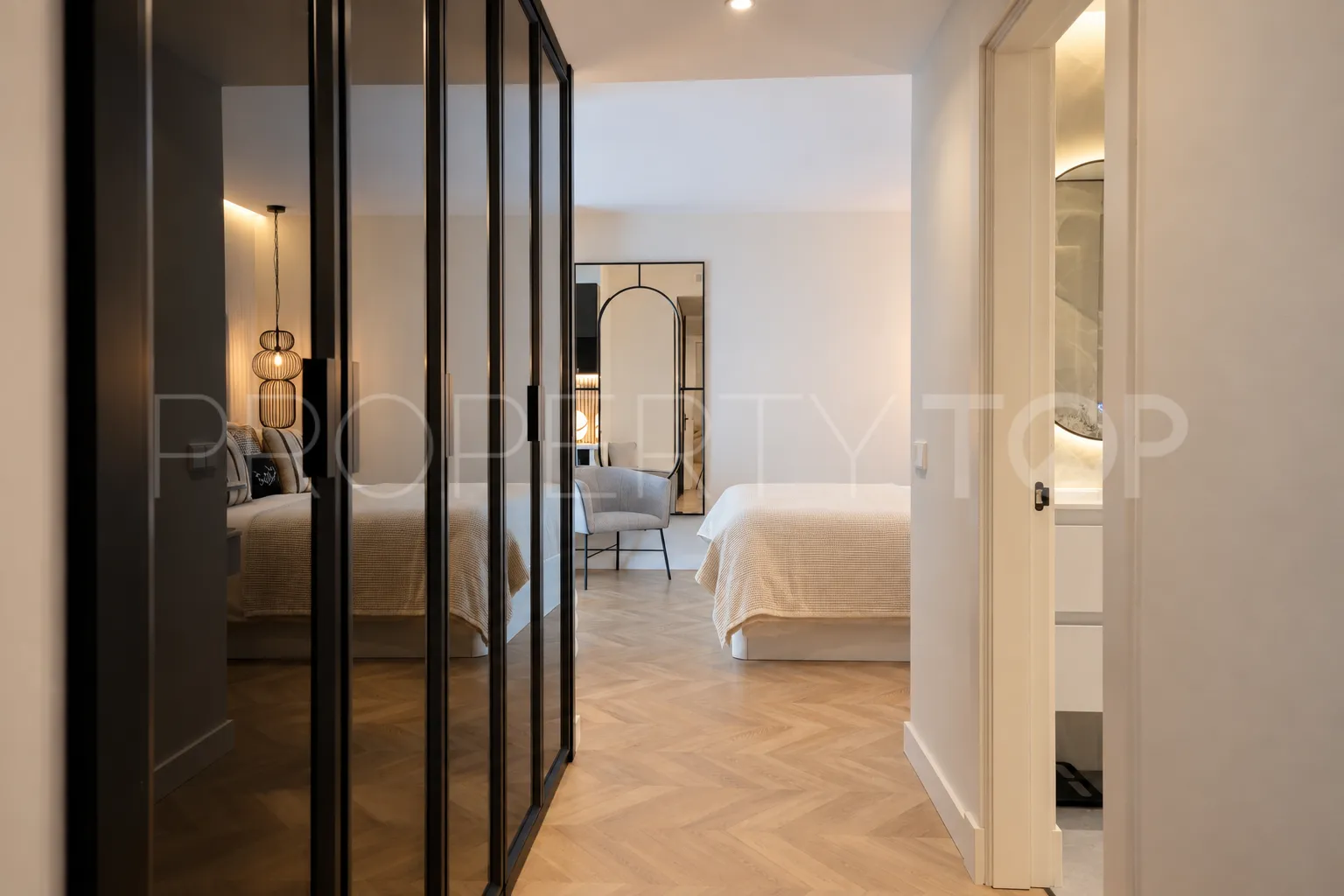 Apartamento planta baja en venta en Nueva Andalucia